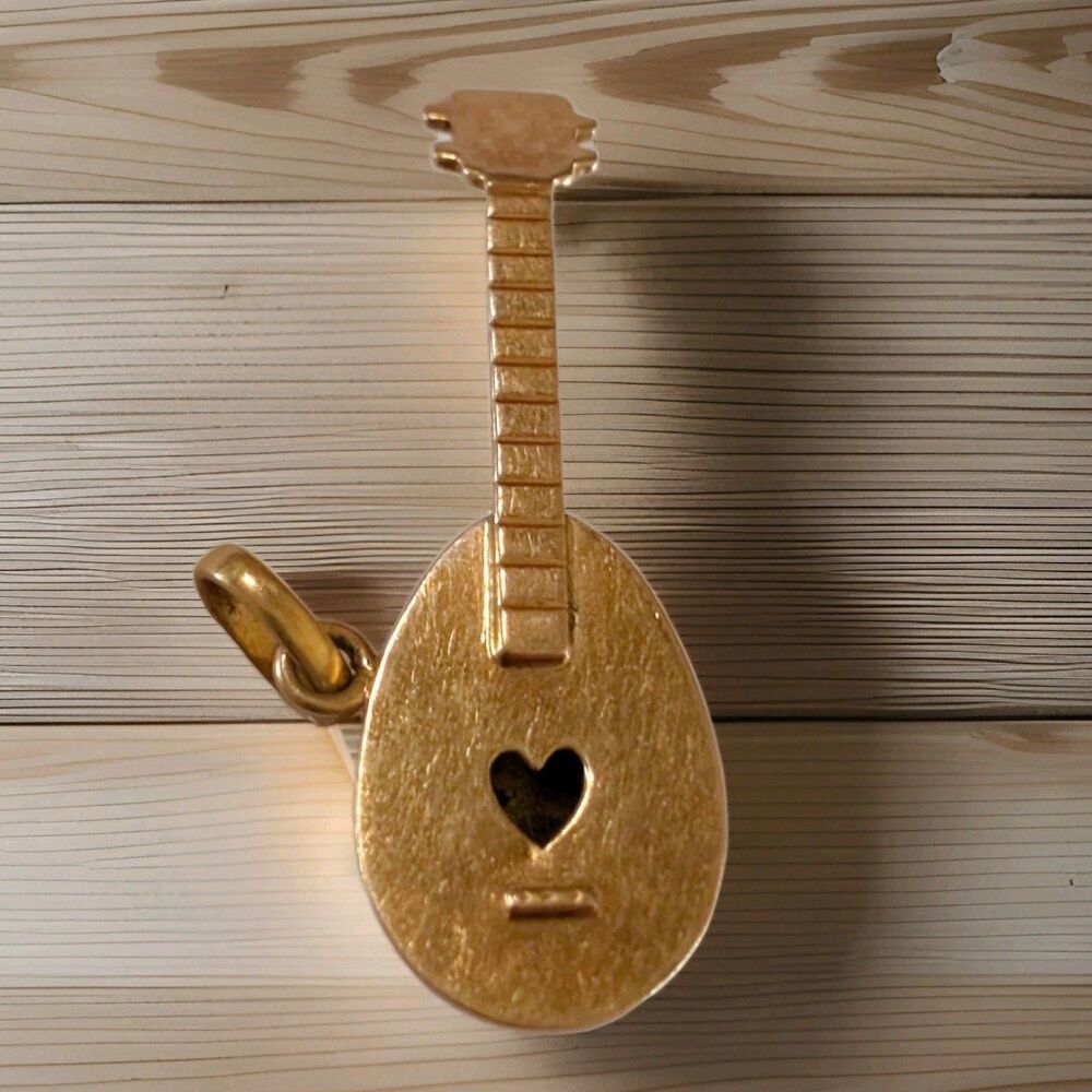 Vintage UNOAERRE 18K Yellow Gold Lute Mandolin Charm Pendant 1 AR Arezzo